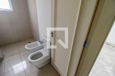 Apartamento à venda com 515m², 7 quartos e 4 vagasBanheiro da Suíte 2
