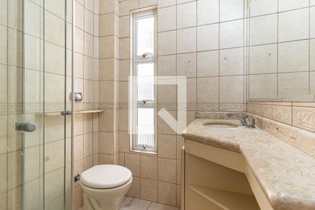 Apartamento à venda com 130m², 3 quartos e 1 vaga Apartamento à venda com 130m², 3 quartos e 1 vagaBanheiro 2