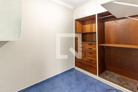 Apartamento à venda com 130m², 3 quartos e 1 vaga Apartamento à venda com 130m², 3 quartos e 1 vagaÁrea de Serviço - Quarto de Serviço