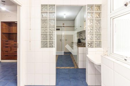 Apartamento à venda com 130m², 3 quartos e 1 vaga Apartamento à venda com 130m², 3 quartos e 1 vagaÁrea de Serviço