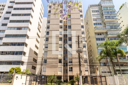 Apartamento à venda com 130m², 3 quartos e 1 vaga Apartamento à venda com 130m², 3 quartos e 1 vagaFachada