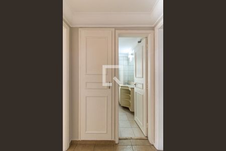 Apartamento à venda com 130m², 3 quartos e 1 vaga Apartamento à venda com 130m², 3 quartos e 1 vagaCorredor - Armário 2