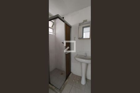 Banheiro de apartamento à venda com 1 quarto, 68m² em Partenon, Porto Alegre