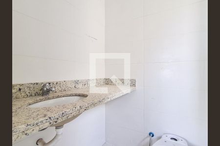 Banheiro suite 1 de apartamento à venda com 2 quartos, 79m² em Passo D’areia, Porto Alegre