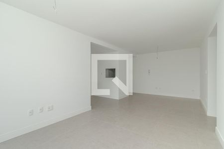Sala de apartamento à venda com 2 quartos, 78m² em Passo D’areia, Porto Alegre