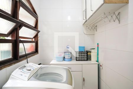 Casa à venda com 380m², 5 quartos e 2 vagasÁrea de Serviço