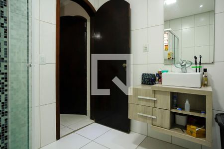 Casa à venda com 380m², 5 quartos e 2 vagasBanheiro Suíte 3