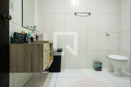 Casa à venda com 380m², 5 quartos e 2 vagasBanheiro Suíte 3