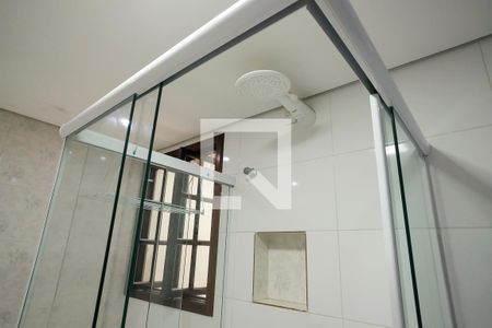 Casa à venda com 380m², 5 quartos e 2 vagasBanheiro Suíte 2