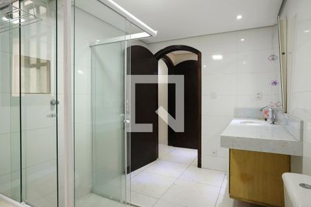 Casa à venda com 380m², 5 quartos e 2 vagasBanheiro Suíte 2