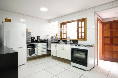 Casa à venda com 380m², 5 quartos e 2 vagasCozinha