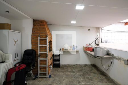 Casa à venda com 380m², 5 quartos e 2 vagasQuintal