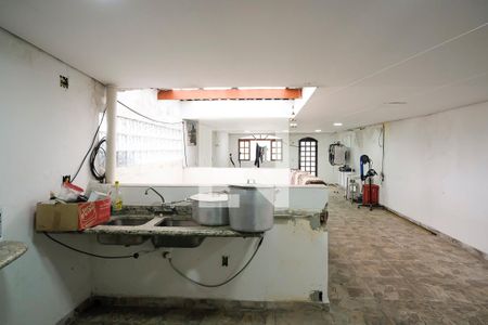 Casa à venda com 380m², 5 quartos e 2 vagasQuintal