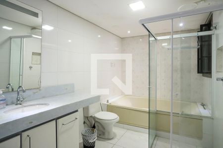 Casa à venda com 380m², 5 quartos e 2 vagasBanheiro Suíte 2