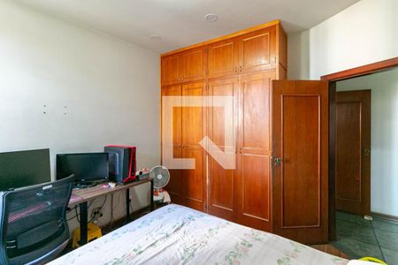 Apartamento à venda com 220m², 4 quartos e 4 vagasQuarto 2
