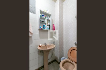 Apartamento à venda com 220m², 4 quartos e 4 vagasCozinha e Área de Serviço