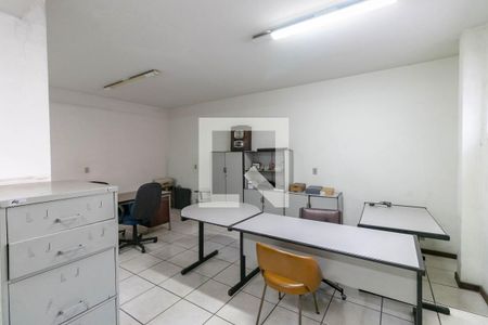 Apartamento à venda com 220m², 4 quartos e 4 vagasEscritório