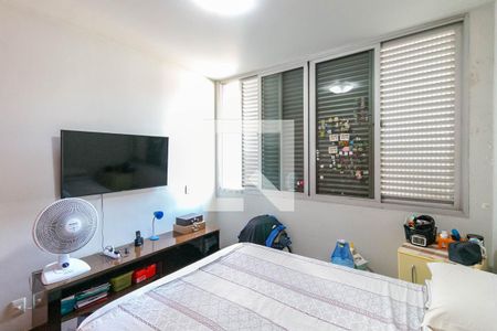 Apartamento à venda com 220m², 4 quartos e 4 vagasQuarto 4