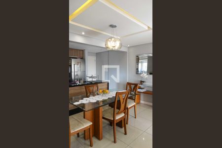 Apartamento à venda com 84m², 2 quartos e 2 vagas Apartamento à venda com 84m², 2 quartos e 2 vagasSala de Jantar