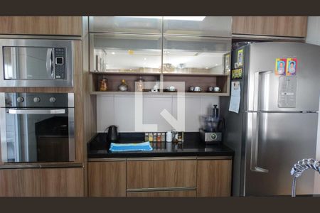 Apartamento à venda com 84m², 2 quartos e 2 vagas Apartamento à venda com 84m², 2 quartos e 2 vagasCozinha