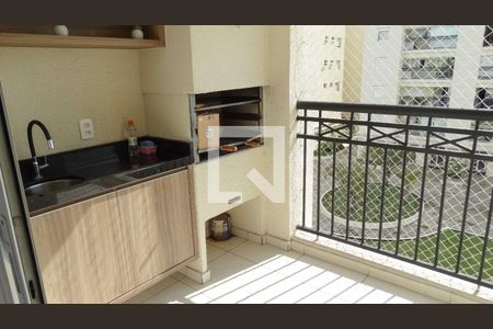 Apartamento à venda com 84m², 2 quartos e 2 vagas Apartamento à venda com 84m², 2 quartos e 2 vagasVaranda