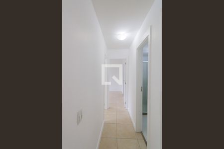 Corredor de apartamento para alugar com 2 quartos, 69m² em Jacarepaguá, Rio de Janeiro