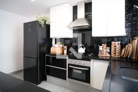 Cozinha  de casa à venda com 3 quartos, 265m² em Vila Costa Melo, São Paulo
