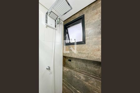 Banheiro  de apartamento para alugar com 1 quarto, 30m² em Santana, São Paulo