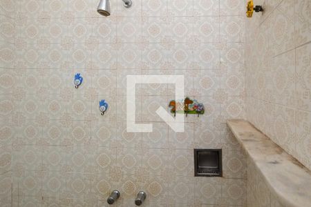 Apartamento à venda com 65m², 2 quartos e 1 vagaBanheiro 