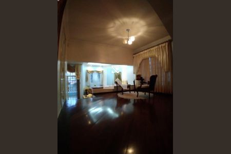 Casa à venda com 4 quartos, 300m² em Jardim Textil, São Paulo