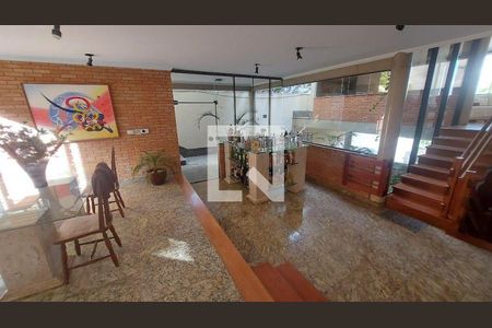 Casa à venda com 7 quartos, 270m² em Parque dos Principes, São Paulo
