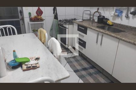 Casa à venda com 3 quartos, 108m² em Vila Tiradentes, São Paulo