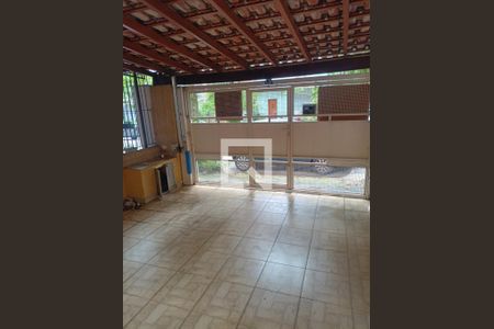 Casa à venda com 118m², 2 quartos e 2 vagas