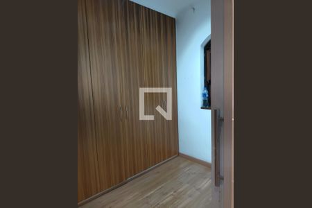 Casa à venda com 118m², 2 quartos e 2 vagas