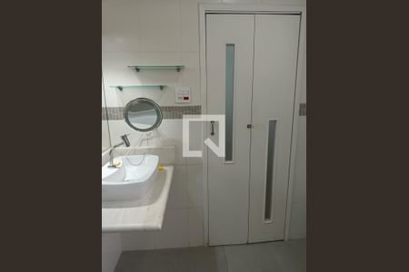 Casa à venda com 118m², 2 quartos e 2 vagas