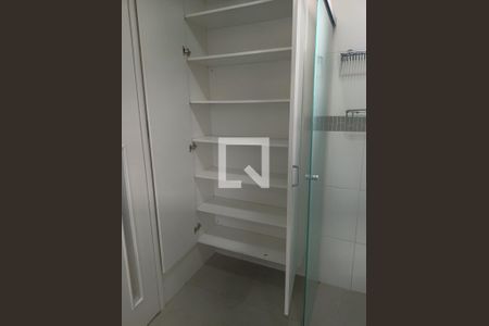 Casa à venda com 118m², 2 quartos e 2 vagas