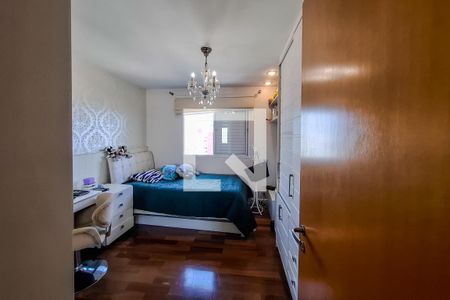 Apartamento à venda com 140m², 3 quartos e 2 vagas Apartamento à venda com 140m², 3 quartos e 2 vagasSuíte 1