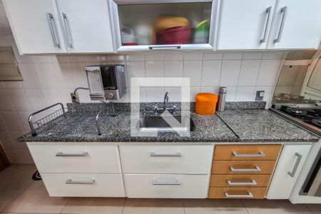 Apartamento à venda com 140m², 3 quartos e 2 vagas Apartamento à venda com 140m², 3 quartos e 2 vagasCozinha