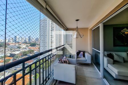 Apartamento à venda com 140m², 3 quartos e 2 vagas Apartamento à venda com 140m², 3 quartos e 2 vagasVaranda