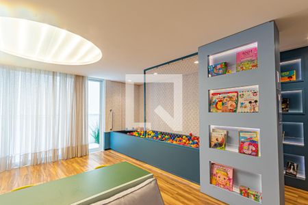 Apartamento para alugar com 73m², 2 quartos e 1 vaga Apartamento para alugar com 73m², 2 quartos e 1 vagaÁrea comum - Playground