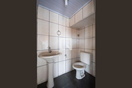 Casa para alugar com 150m², 2 quartos e 2 vagas Casa para alugar com 150m², 2 quartos e 2 vagasBanheiro de serviço