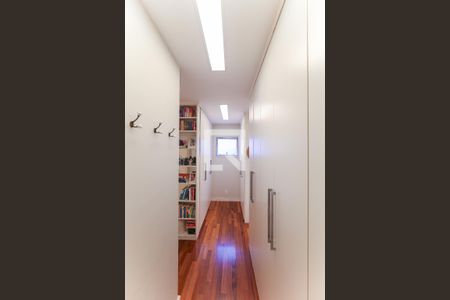 Apartamento à venda com 178m², 3 quartos e 3 vagasCloset da suíte 2