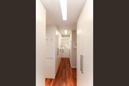 Apartamento à venda com 178m², 3 quartos e 3 vagasCloset da suíte 2