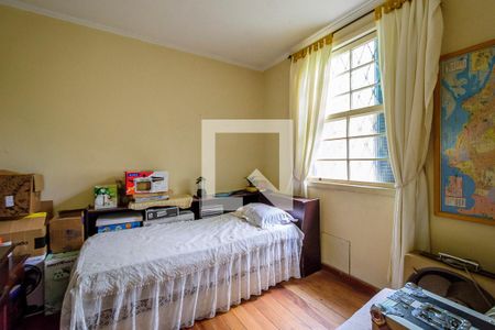 Casa à venda com 250m², 2 quartos e 5 vagasQuarto de Serviço