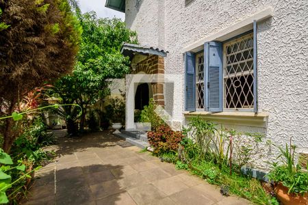 Casa à venda com 250m², 2 quartos e 5 vagasQuintal