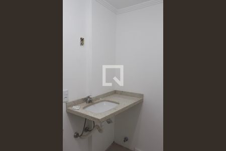 Banheiro da Suíte de apartamento para alugar com 1 quarto, 53m² em Nonoai, Porto Alegre