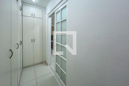 Closet de apartamento para alugar com 1 quarto, 45m² em Indianópolis, São Paulo
