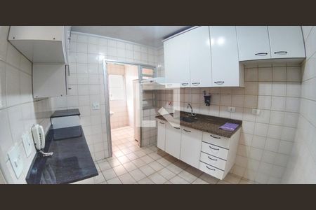 Cozinha de apartamento para alugar com 2 quartos, 52m² em Jardim Cláudia, São Paulo