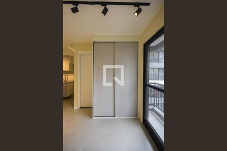 Quarto de kitnet/studio para alugar com 1 quarto, 32m² em Jardim Panorama, São Paulo