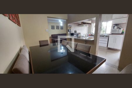 Casa à venda com 180m², 4 quartos e 3 vagasCozinha